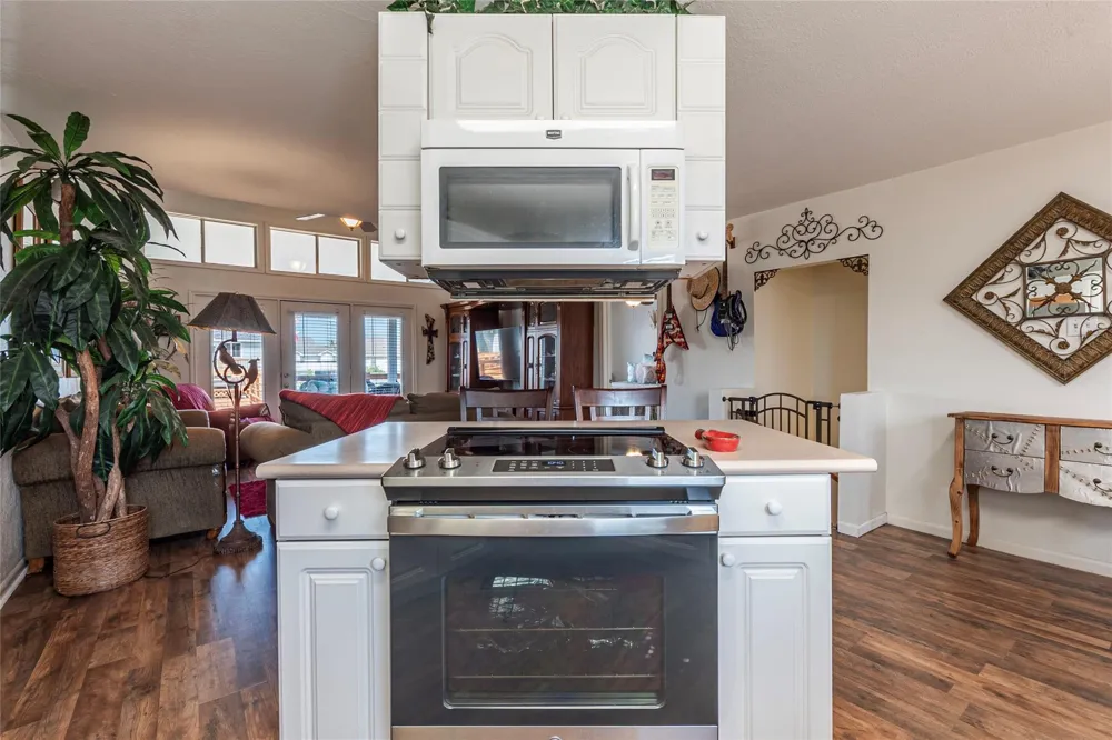 3 Pelican Street La Marque, TX 77568