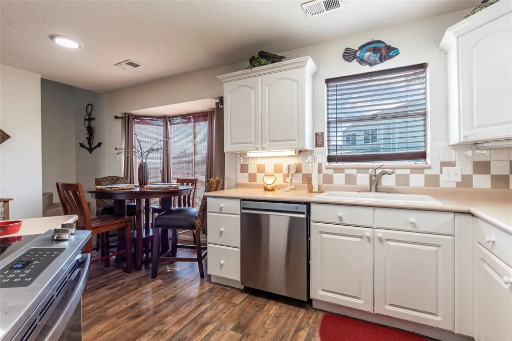 3 Pelican Street La Marque, TX 77568