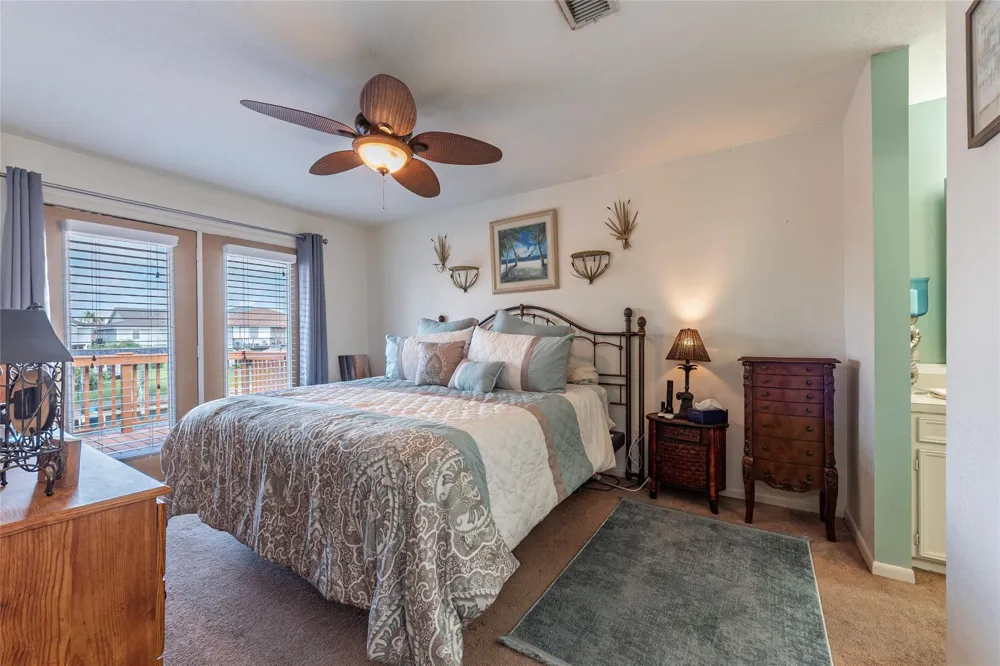 3 Pelican Street La Marque, TX 77568