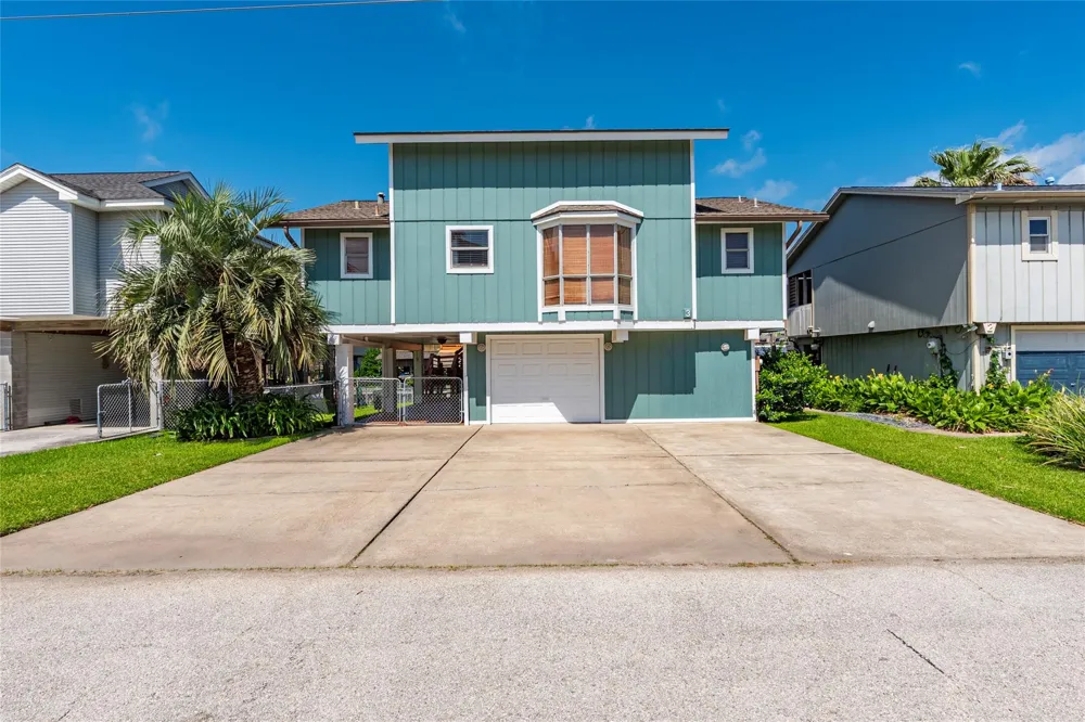 3 Pelican Street La Marque, TX 77568