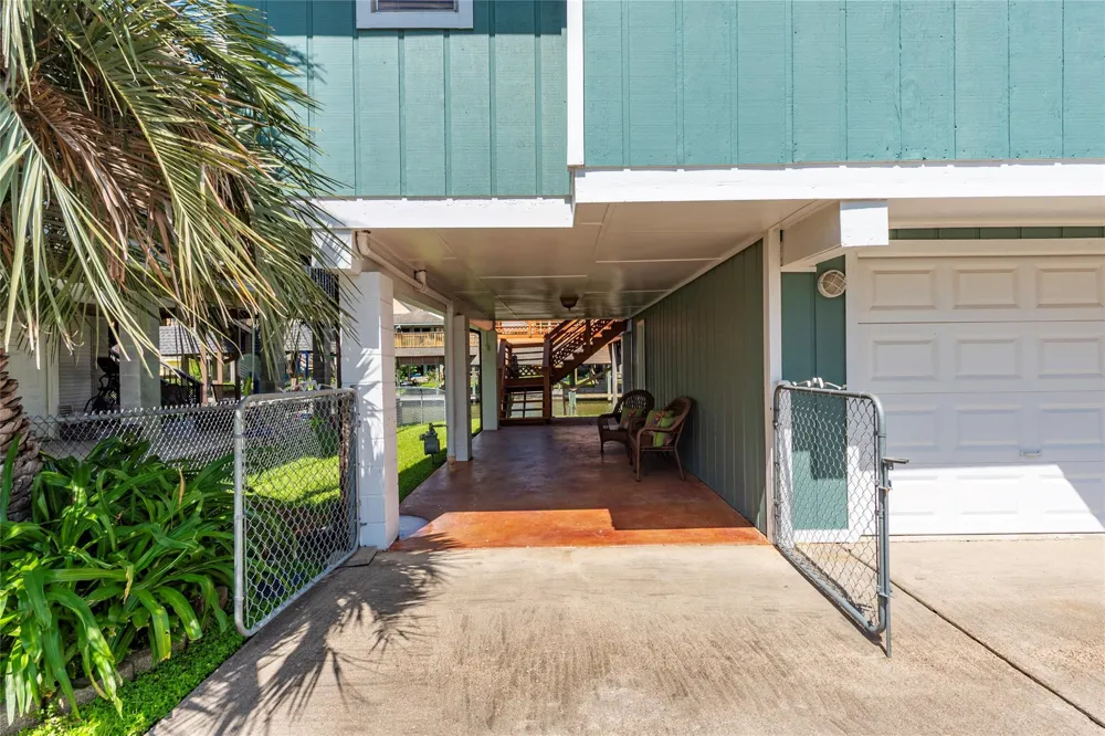 3 Pelican Street La Marque, TX 77568
