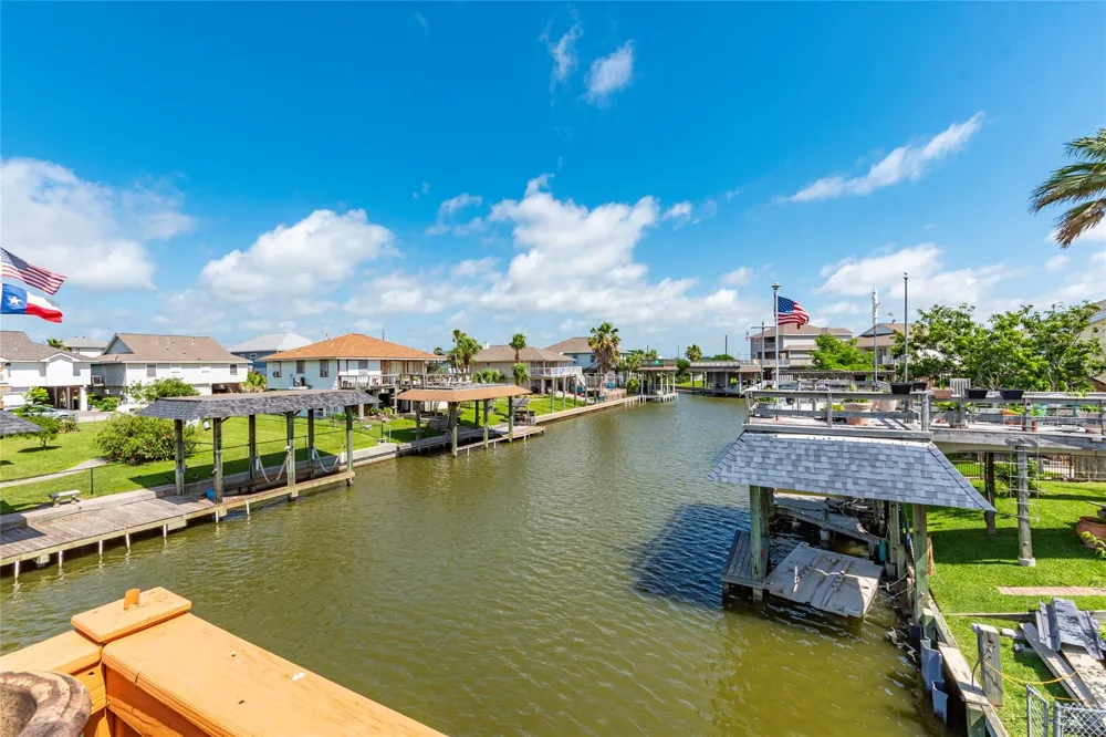 3 Pelican Street La Marque, TX 77568