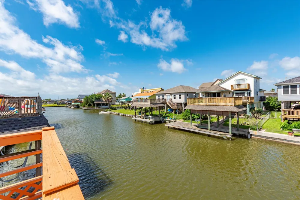 3 Pelican Street La Marque, TX 77568