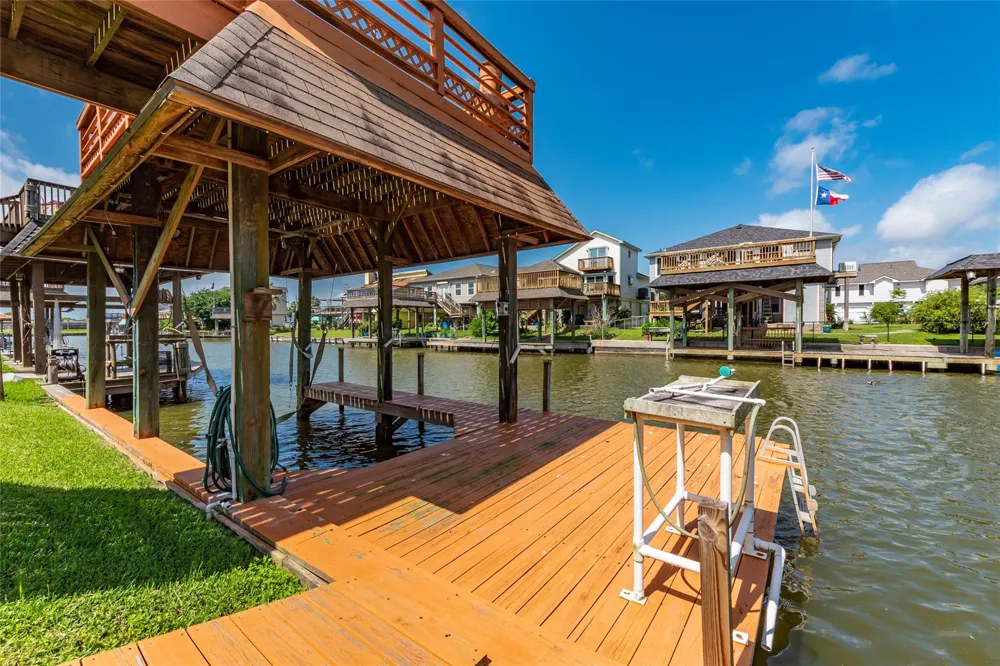 3 Pelican Street La Marque, TX 77568
