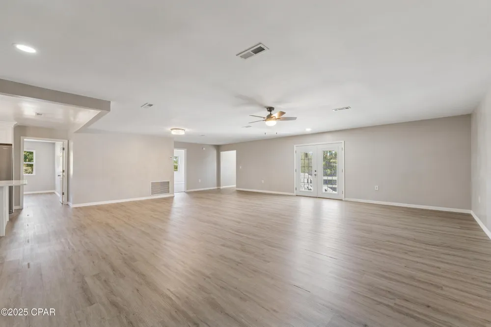 2672 W Laurel Drive Alford, FL 32420