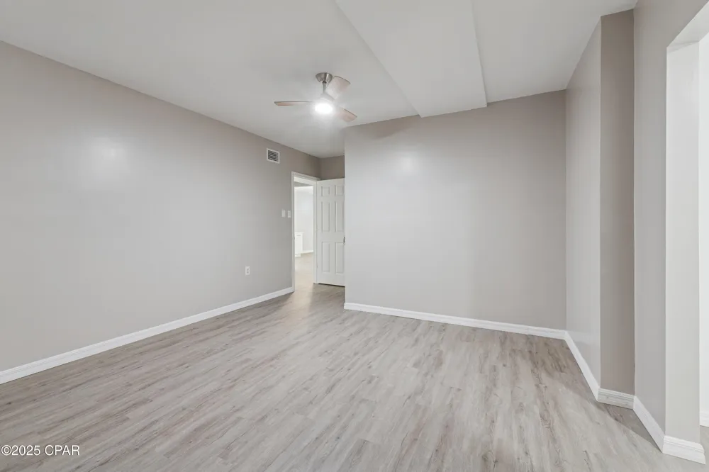 2672 W Laurel Drive Alford, FL 32420