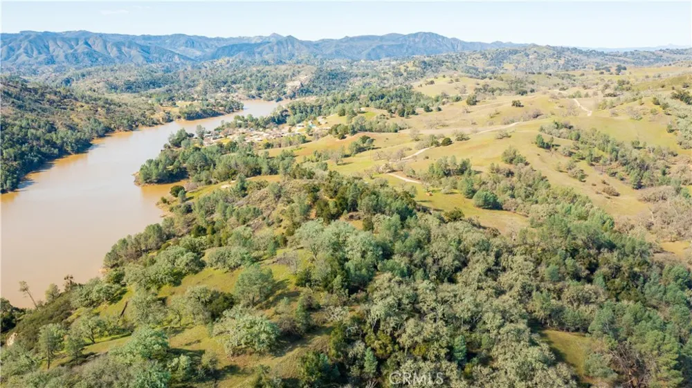 Lynch Canyon Road Bradley, CA 93426