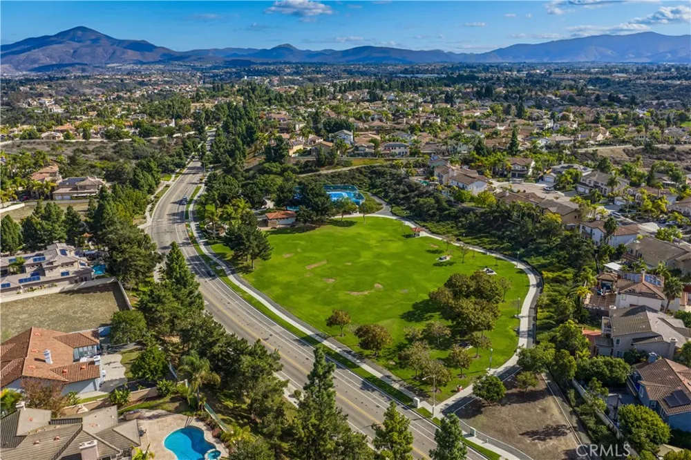 408 Milagrosa Chula Vista, CA 91910