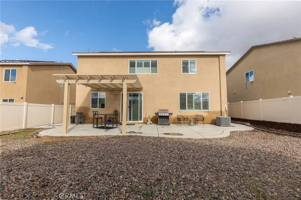 1099 Little Leaf Calimesa, CA 92320