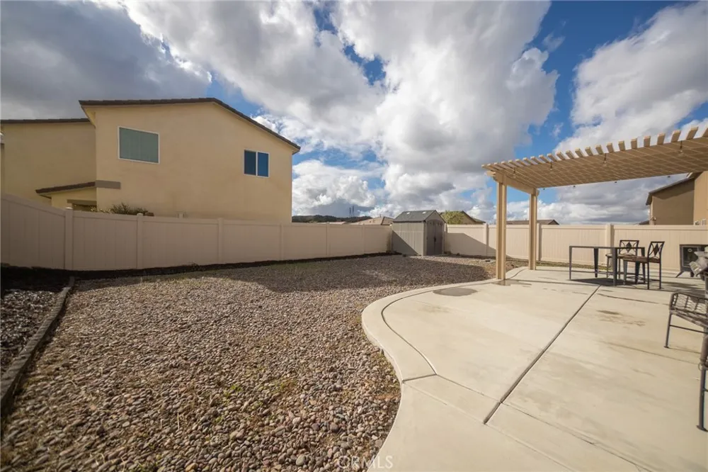 1099 Little Leaf Calimesa, CA 92320