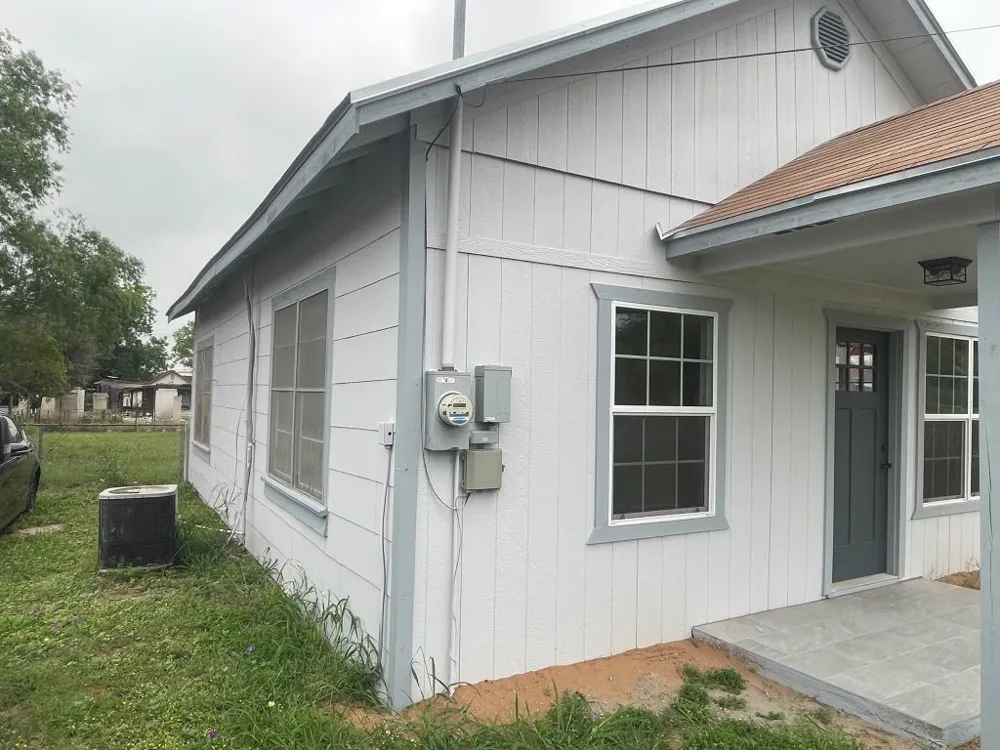 601 E Lucille Street Hebbronville, TX 78361