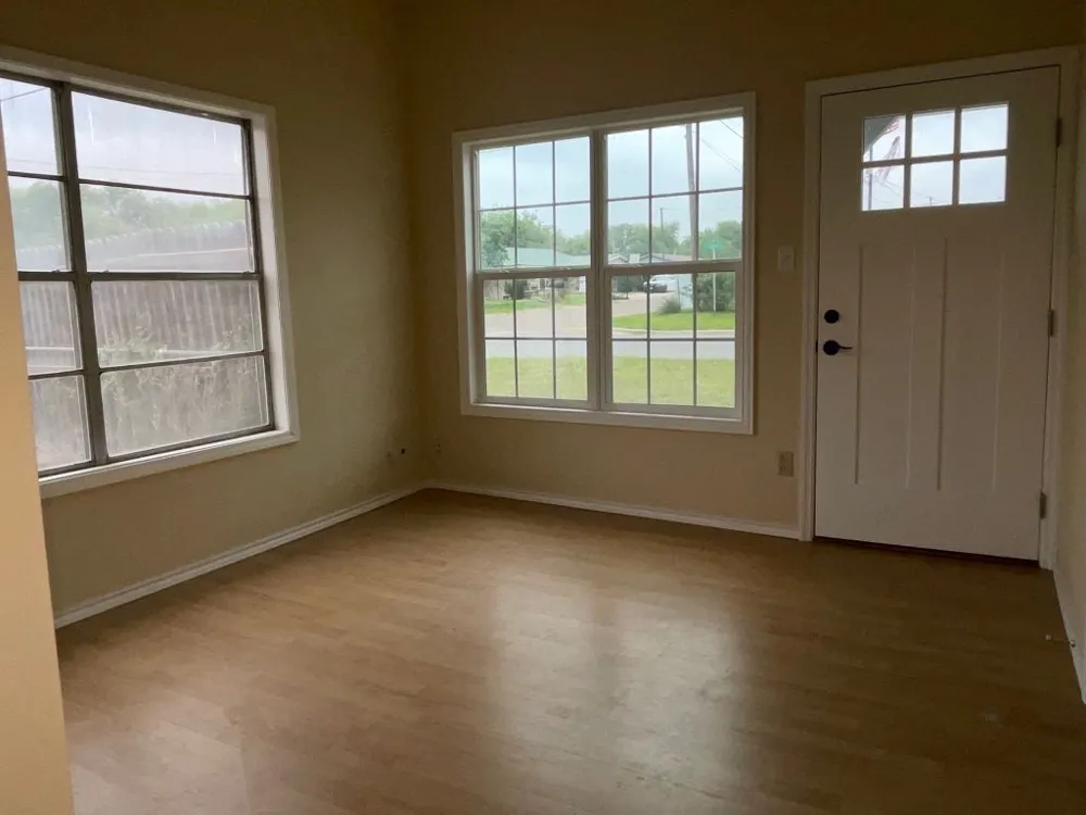 601 E Lucille Street Hebbronville, TX 78361