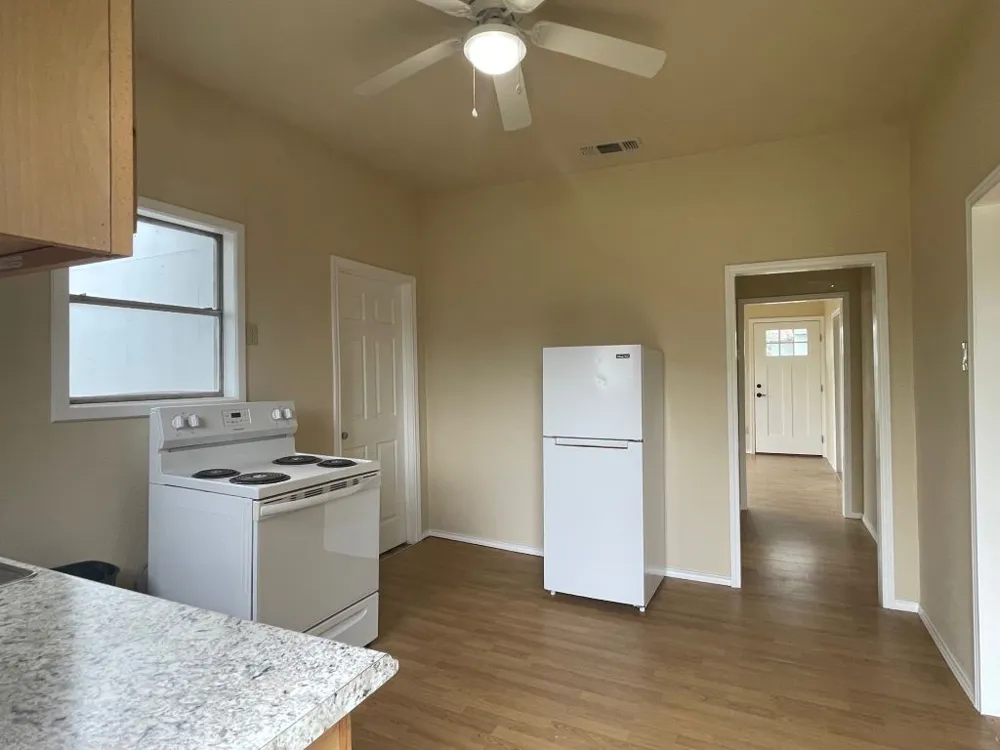 601 E Lucille Street Hebbronville, TX 78361