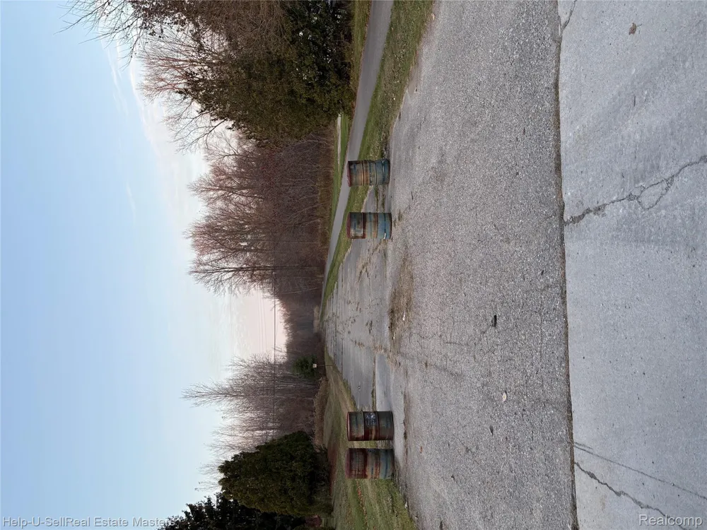 Metcalf Road Burtchville Township, MI 48059