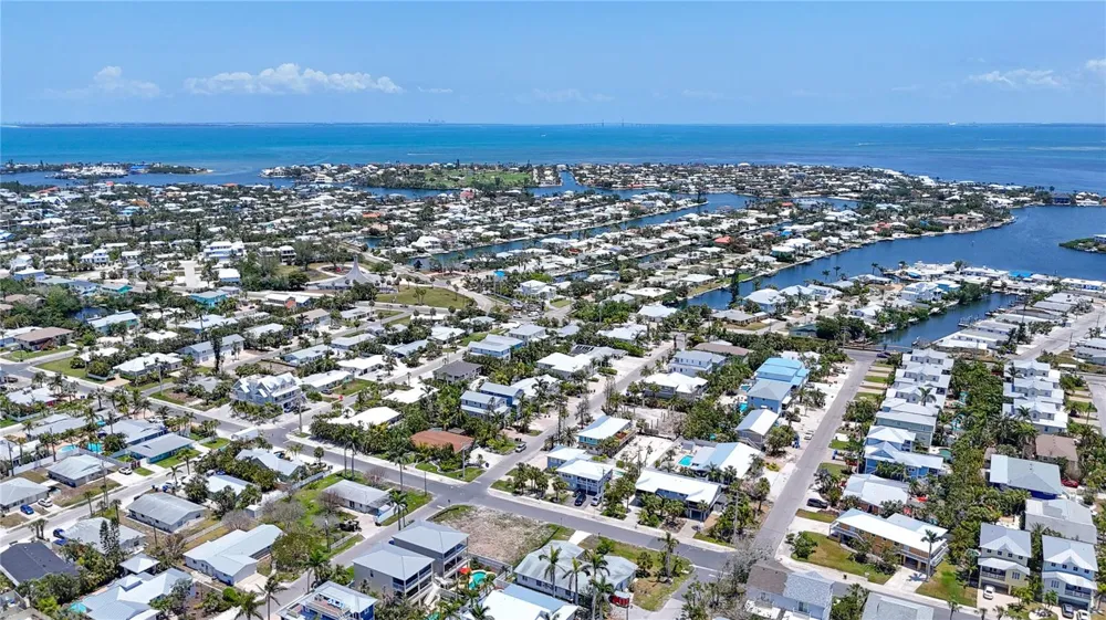 6406 HOLMES BOULEVARD Holmes Beach, FL 34217