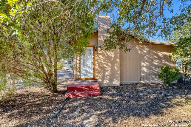703 E Nueces Crystal City, TX 78839