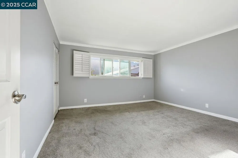 37 Miramonte Dr Moraga, CA 94556