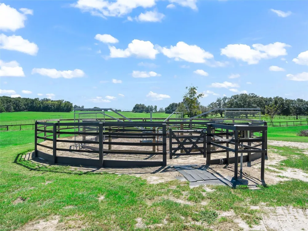 15600 SE 47TH AVENUE Summerfield, FL 34491