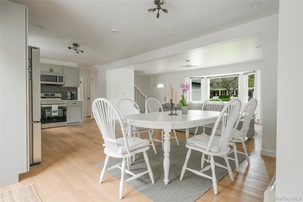 17 Underhill Drive Southampton, NY 11968