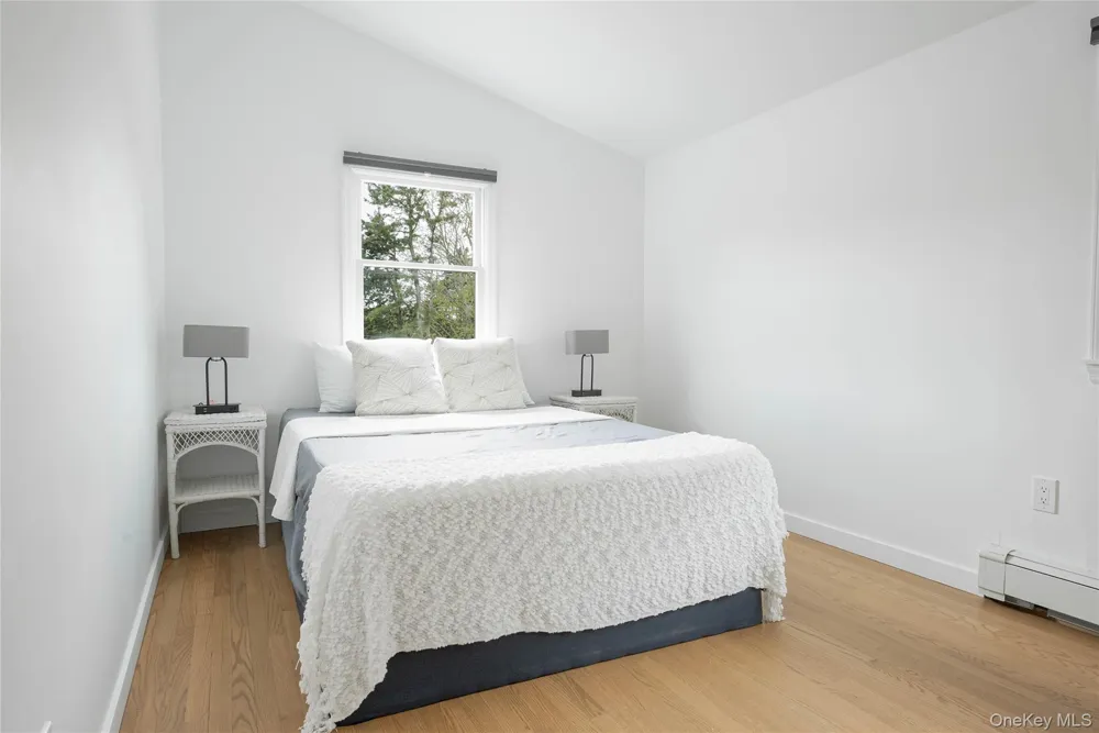 17 Underhill Drive Southampton, NY 11968