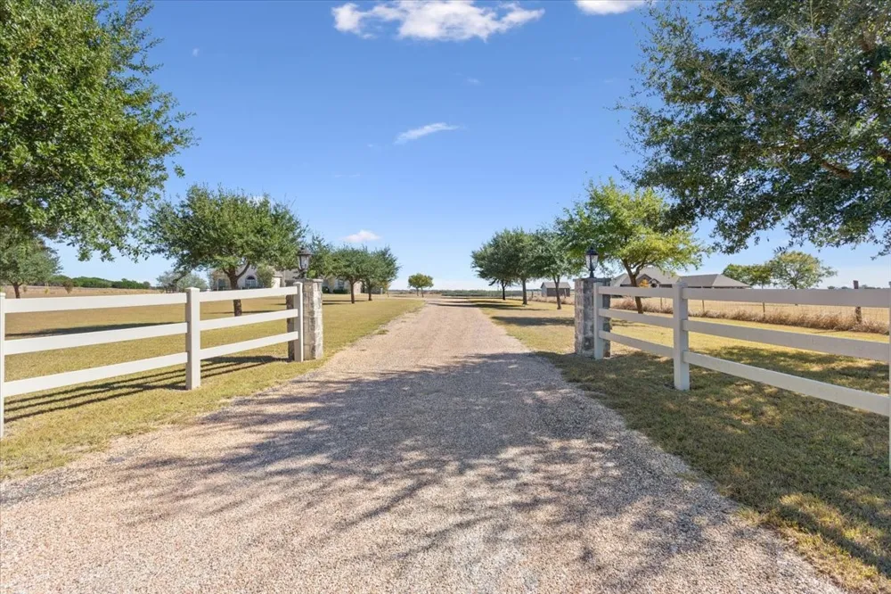 10479 Hartrick Bluff Road Temple, TX 76502