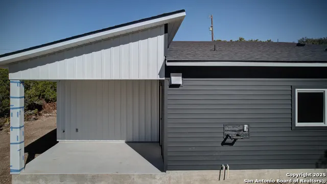 252 LEXINGTON PASS Canyon Lake, TX 78133