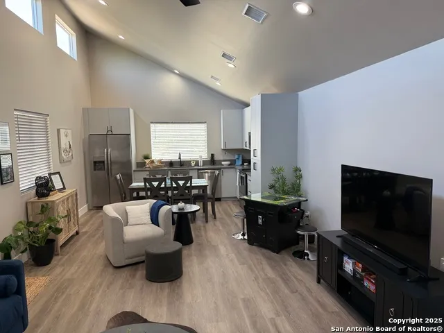 252 LEXINGTON PASS Canyon Lake, TX 78133
