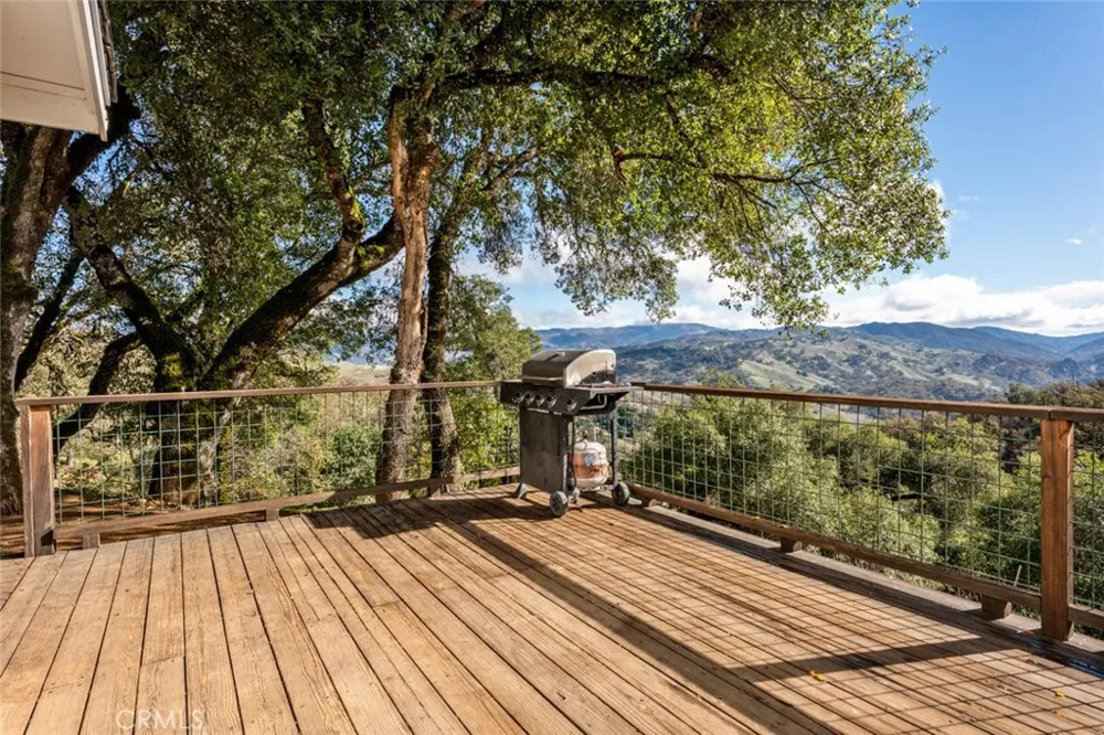 8500 Black Bart Redwood Valley, CA 95470
