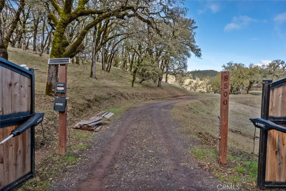 8500 Black Bart Redwood Valley, CA 95470