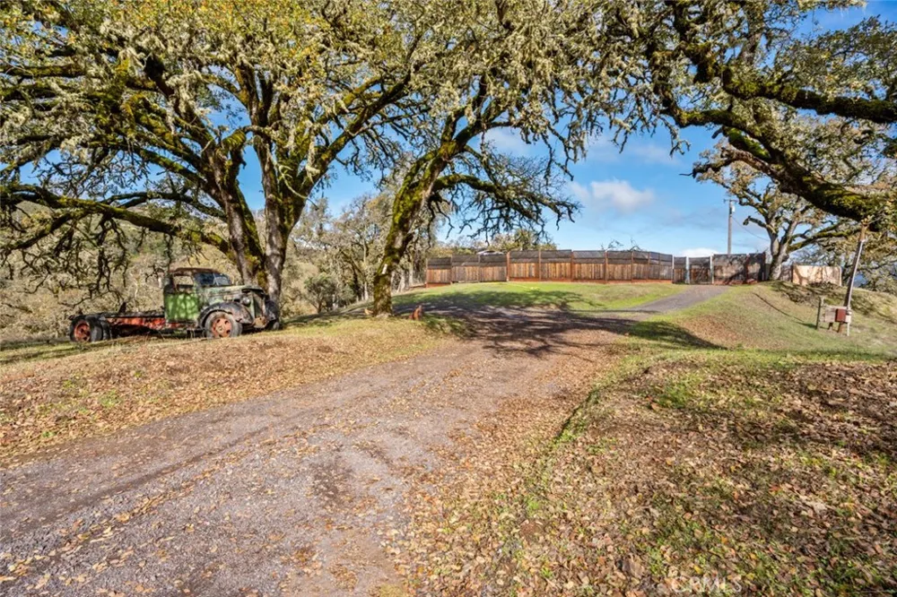 8500 Black Bart Redwood Valley, CA 95470