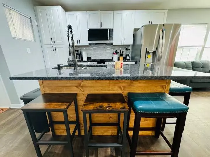 521 Granade Drive Forest Park, GA 30297