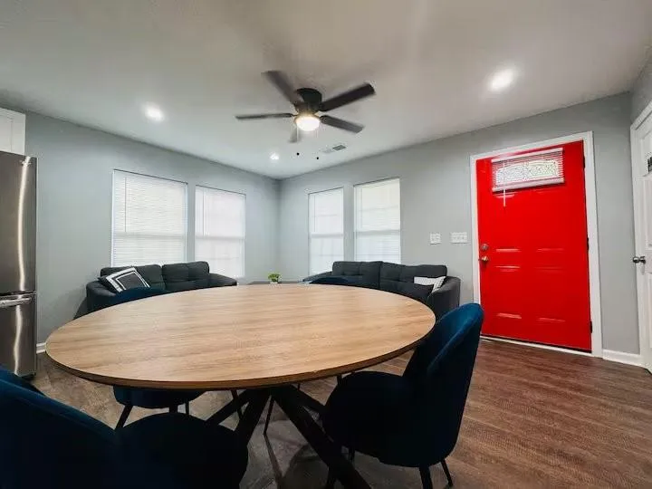 521 Granade Drive Forest Park, GA 30297