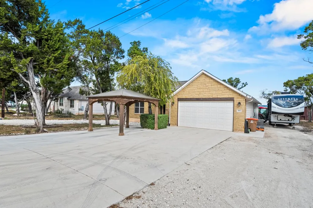 267 Eagle Rock Road Spring Branch, TX 78070