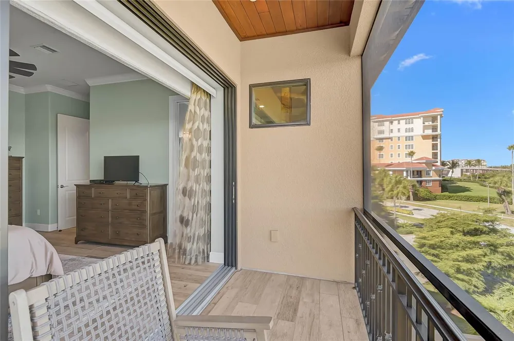 205 E VENICE AVENUE Venice, FL 34285