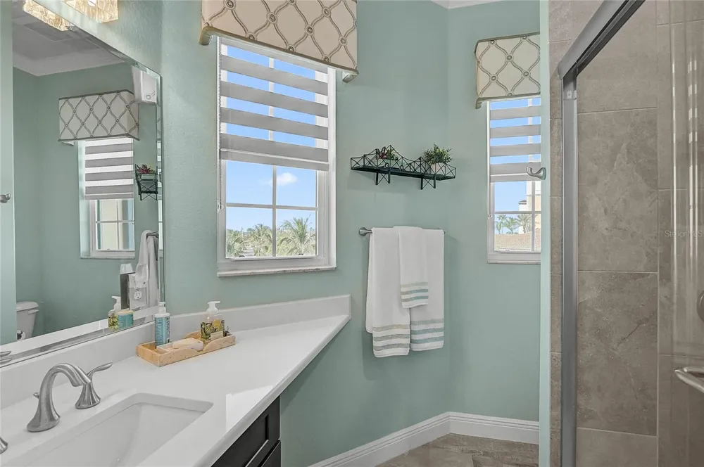 205 E VENICE AVENUE Venice, FL 34285