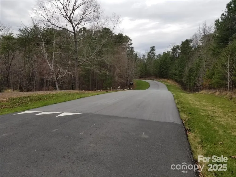 176 Mallard Drive Badin Lake, NC 28127