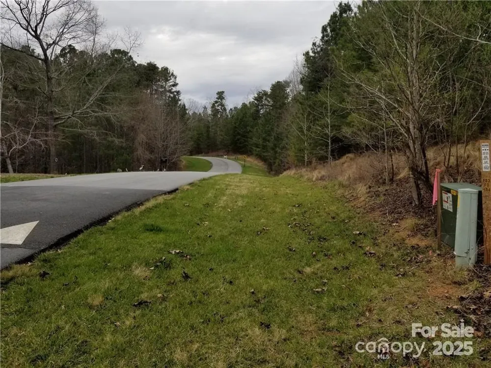176 Mallard Drive Badin Lake, NC 28127