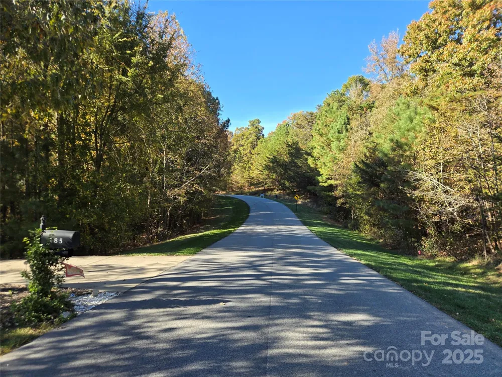 176 Mallard Drive Badin Lake, NC 28127