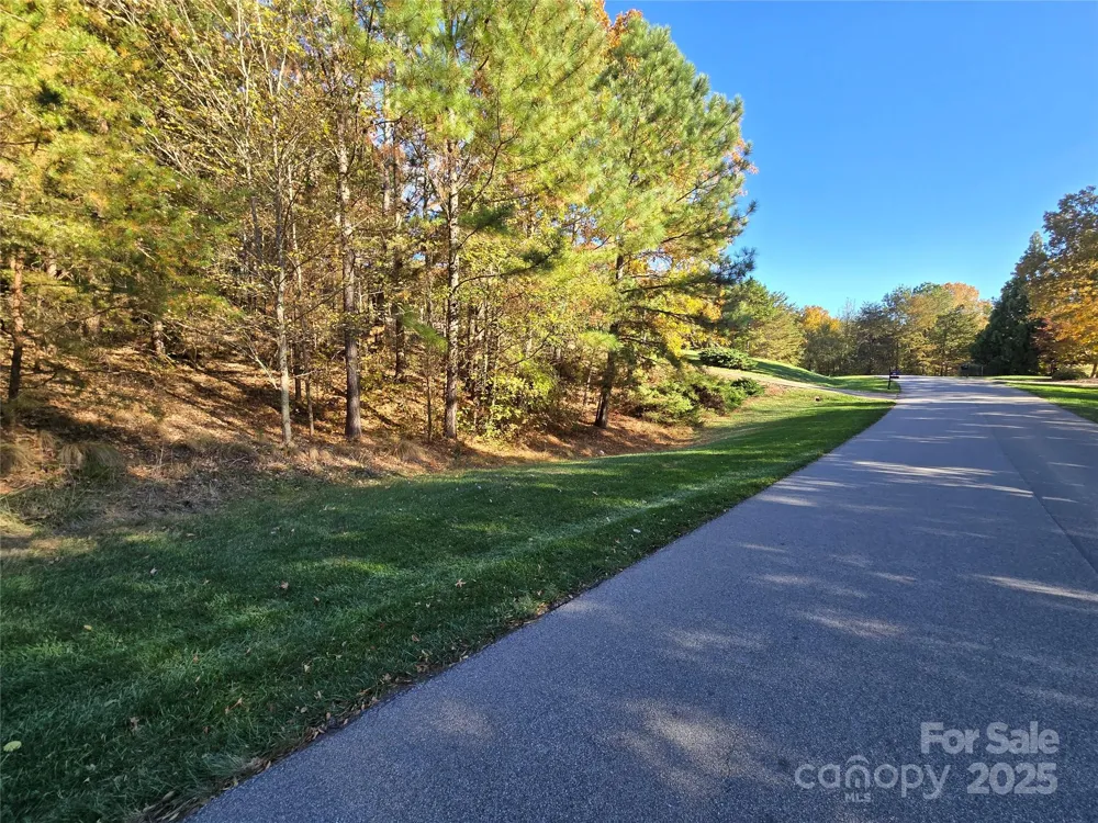 176 Mallard Drive Badin Lake, NC 28127