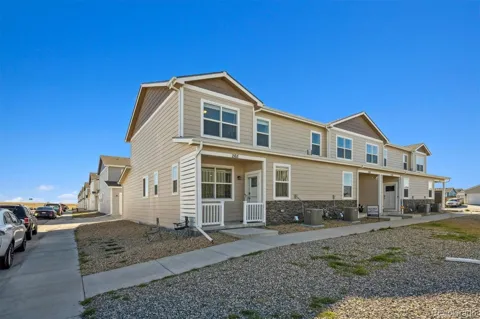 265 S 4th Court
