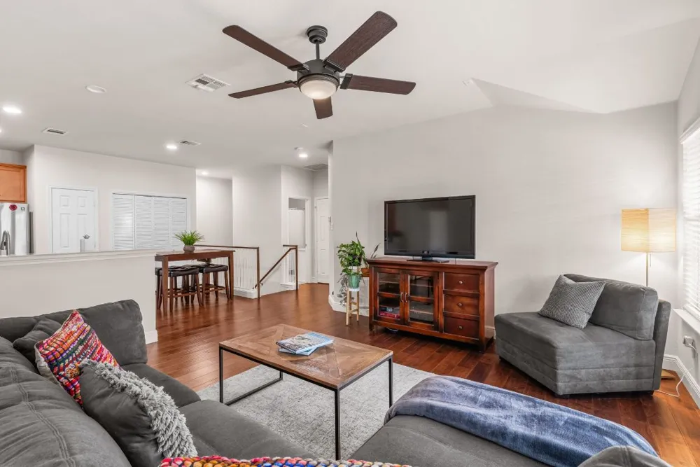 1900 Scofield Ridge Parkway #5901