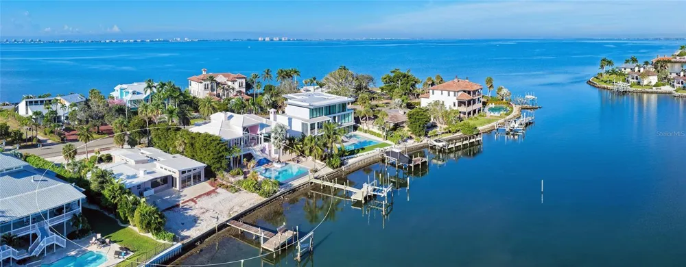 355 S SHORE DRIVE Sarasota, FL 34234