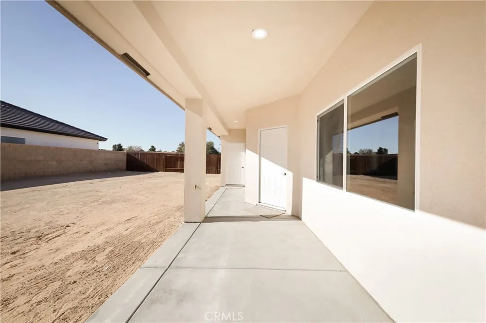 21724 Darrow California City, CA 93505