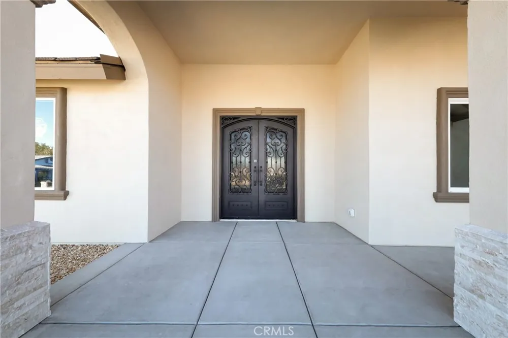21724 Darrow California City, CA 93505