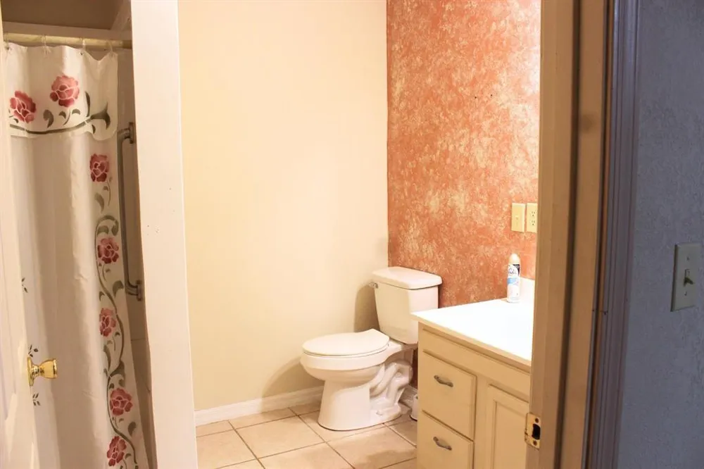 1493 Mollywood Road Zavalla, TX 75980