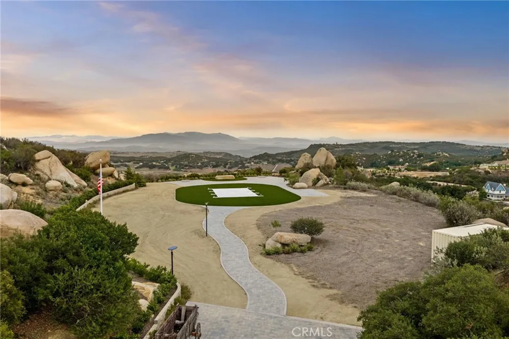 41612 Avenida De Encanto Murrieta, CA 92562