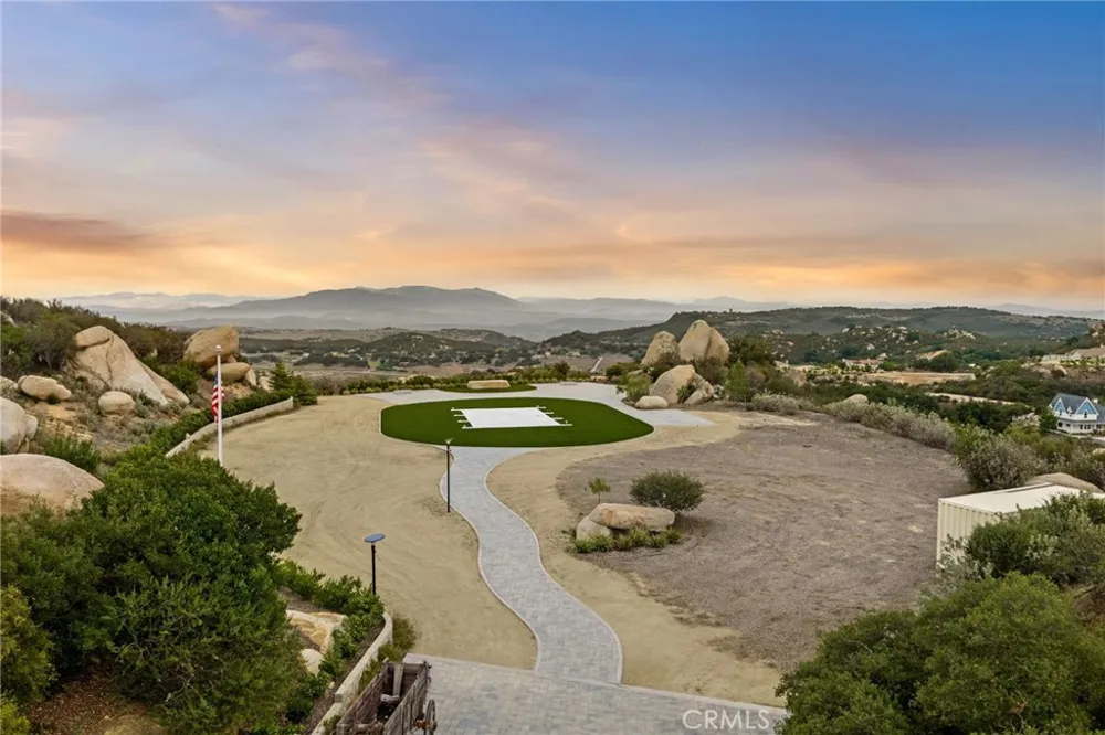 41612 Avenida De Encanto Murrieta, CA 92562