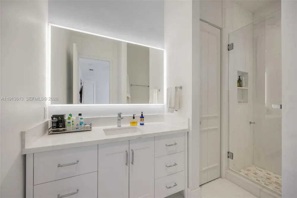 2760 Brickell Ct #2760 Miami, FL 33129