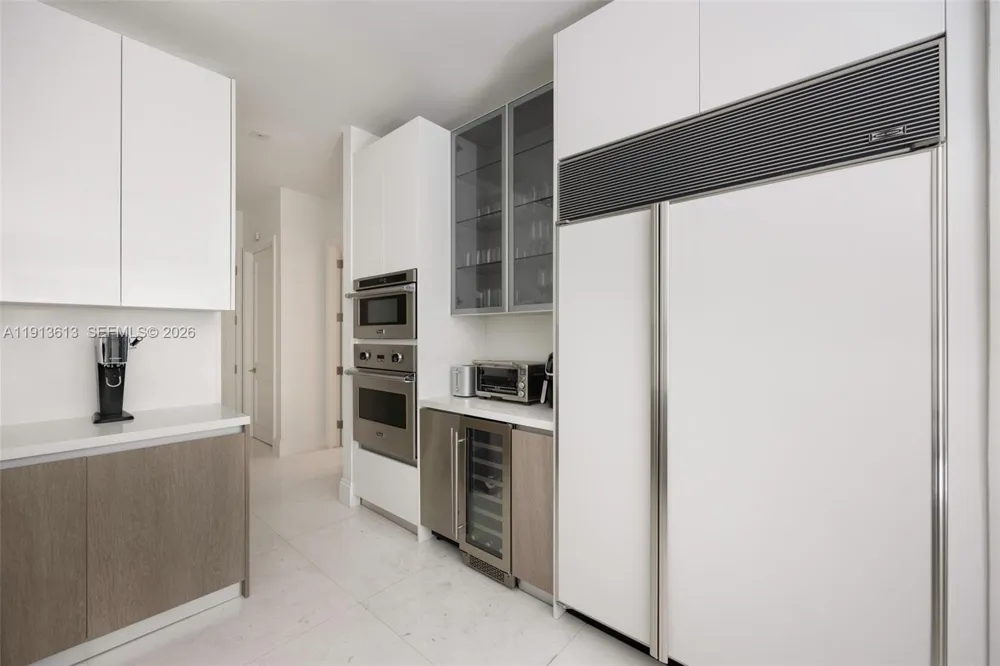 2760 Brickell Ct #2760 Miami, FL 33129