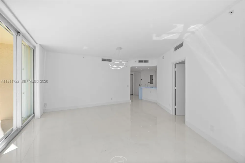2475 Brickell Ave #1907 Miami, FL 33129